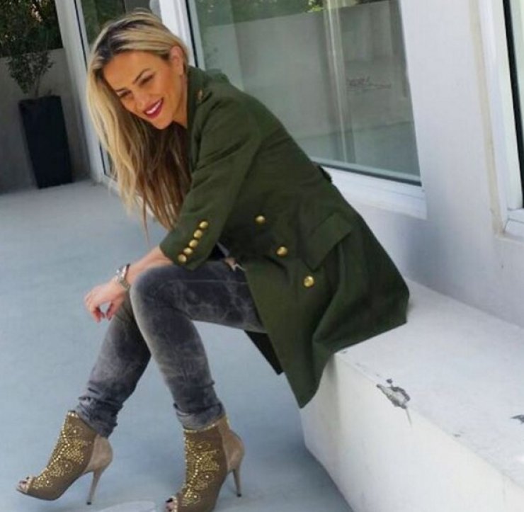 Έφη Παπαιωάννου: Δείτε την στην πρώτη της εμφάνιση μετά τον ερχομό του γιού της [εικόνα]