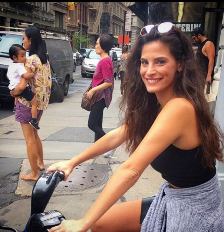 Χριστίνα Μπόμπα: Δεν την είδατε πιο sexy! 