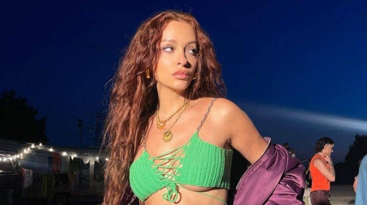 Eλένη Φουρέιρα: Ποζάρει topless και πιο sexy από ποτέ τρεις μήνες μετά τον τοκετό [εικόνες]