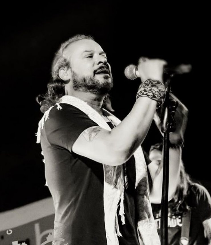 Θα μείνετε με το στόμα ανοιχτό! Δείτε τον 18χρονο γιο του Χρήστου Δάντη!