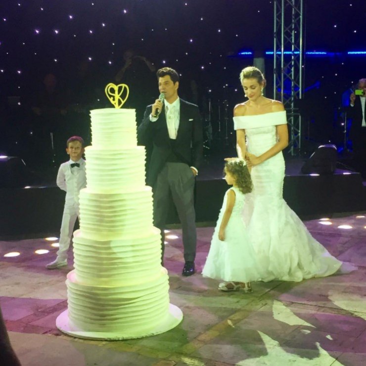 Δείτε πως ο μικρός Αλεξάνδρος έκλεψε την παράσταση στο γάμο Σάκη και Κάτιας