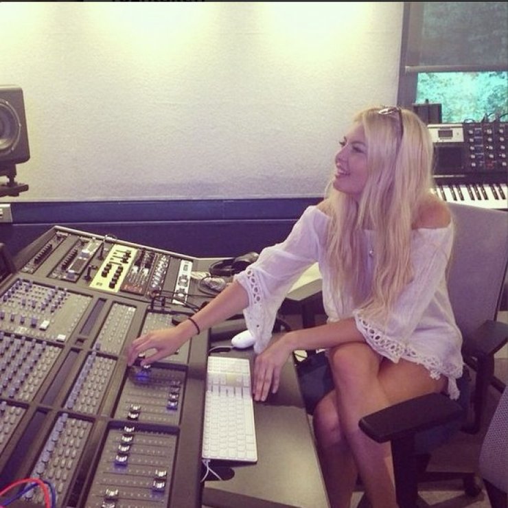 Και τραγουδίστρια η Ροζίτα Κεντάλα;