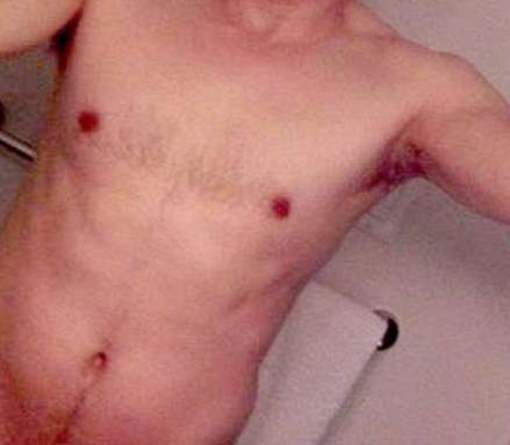 Γνωστος ηθοποιός ανέβασε γυμνή φωτό του για να ευχαριστήσει τους θαυμαστές του!