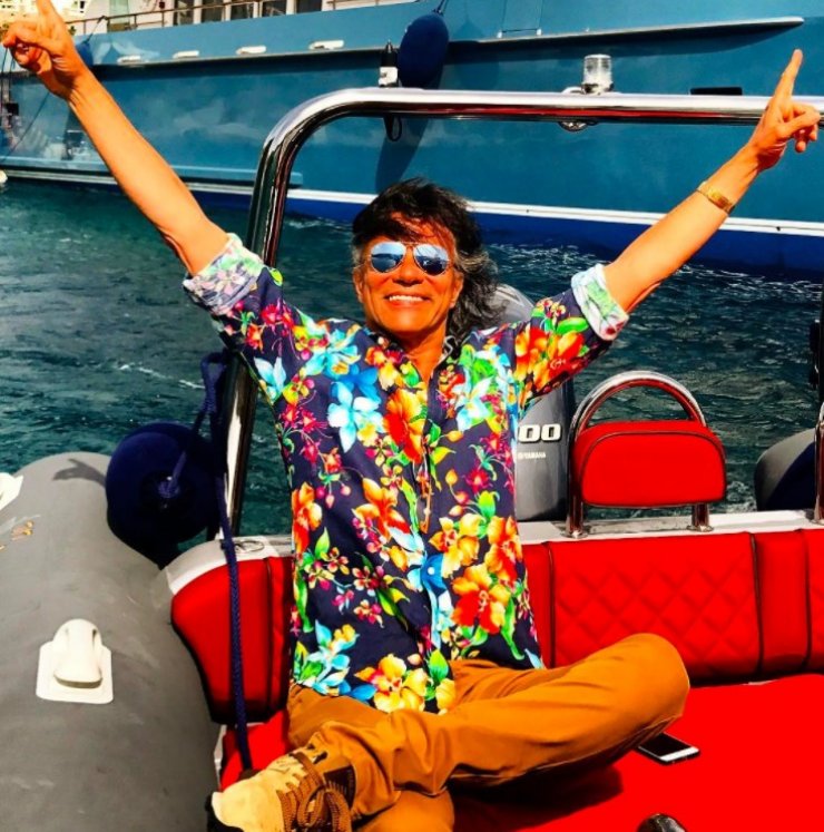 Ηλίας Ψινάκης: Μείναμε με το στόμα ανοιχτό μόλις είδαμε την υπερπολυτελή κατοικία του στο Μαραθώνα 