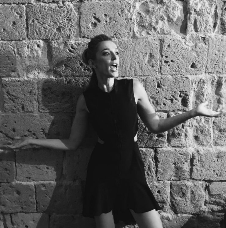 Κάτια Ζυγούλη: Φόρεμα με κυπριακή υπογραφή στα "Super Music Awards 2017 with Pringles"