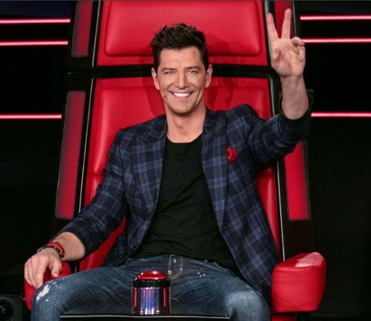 Σάκης Ρουβάς: Αυτοί είναι οι δύο λογαριασμοί Κυπρίων που ακολουθεί στο instagram 