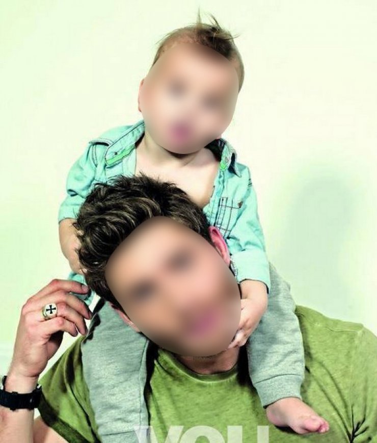 Ποιος Έλληνας έκανε τατουάζ το γιο του;