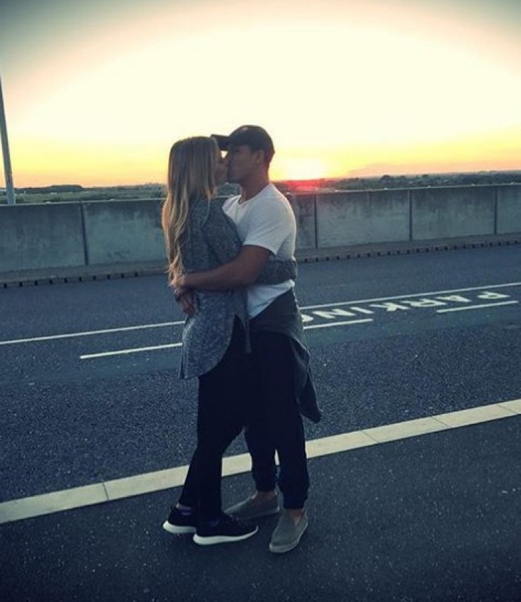 Γνωστός ποδοσφαιριστής χώρισε και ανήρτησε το πιο συγκινητικό βίντεο με την πρώην σύντροφό του!