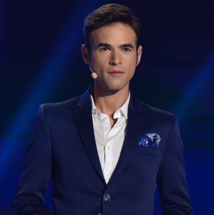 Δείτε εικόνες από την χλιδάτη έπαυλη του Μένιου Φουρθιώτη στην Εκάλη