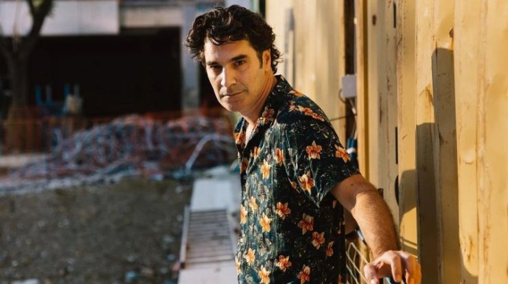 Χριστόφορος Παπακαλιάτης: Συγκινημένος πόζαρε με το νεογέννητο και αποκάλυψε τα ευχάριστα [εικόνα]