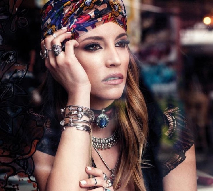 Δύσκολες ώρες για την Αθηνά Οικονομάκου!