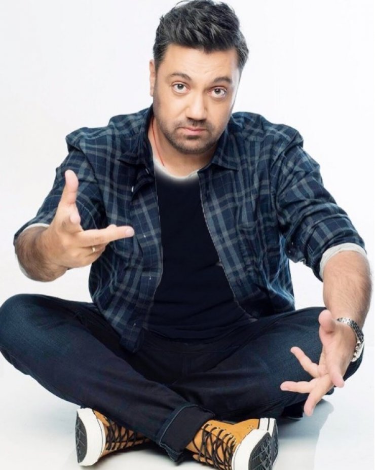 Γιώργος Θεοφάνους: Μας έδειξε για πρώτη φορά τις κορούλες του