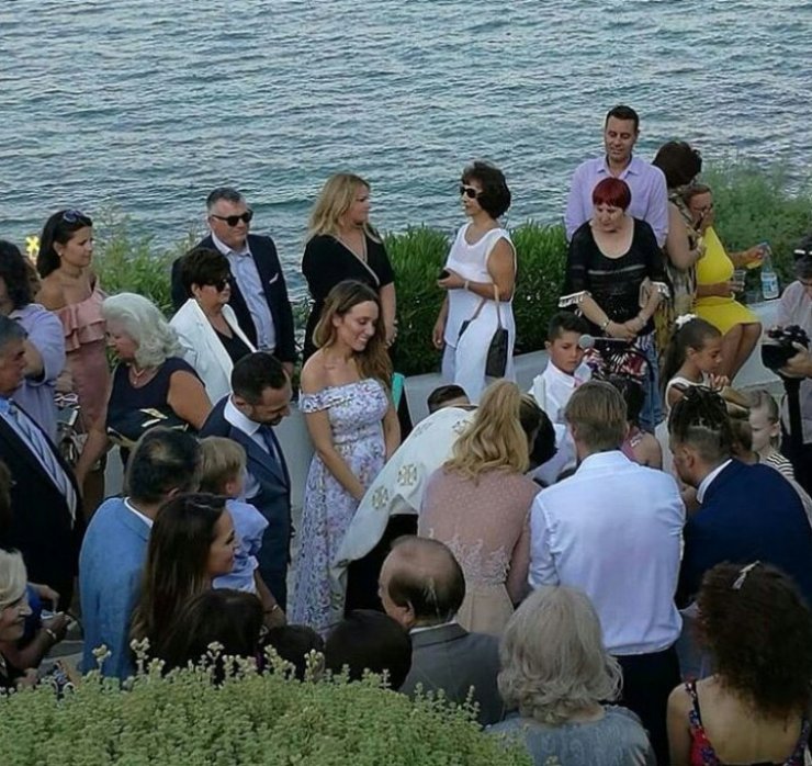 Καλομοίρα: Δίνει για πρώτη φορά την απάντησή της γιατί δεν ήταν ο πατέρας της παρών στη βάφτισή της κόρης της