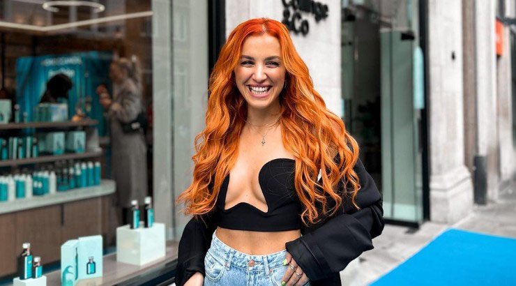 Κάλια Ελευθερίου: Βγήκε topless στη βεράντα και αναστάτωσε τους περαστικούς