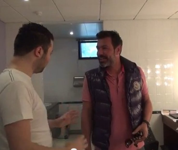 Ιωσήφ Μαρινάκης: Ο ρόλος έκπληξη στα βραβεία "Madame Figaro Γυναίκες της Χρονιάς 2013" [video]