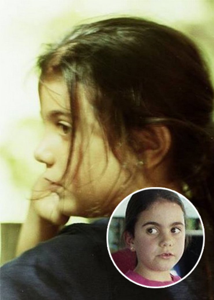 Αγνώριστη! Δείτε την πασίγνωστη Κύπρια παρουσιάστρια που αναπολεί τα παιδικά της χρόνια