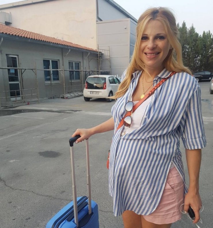 Χριστιάνα Αριστοτέλους: Άρχισαν οι ευχές για την κορούλα της