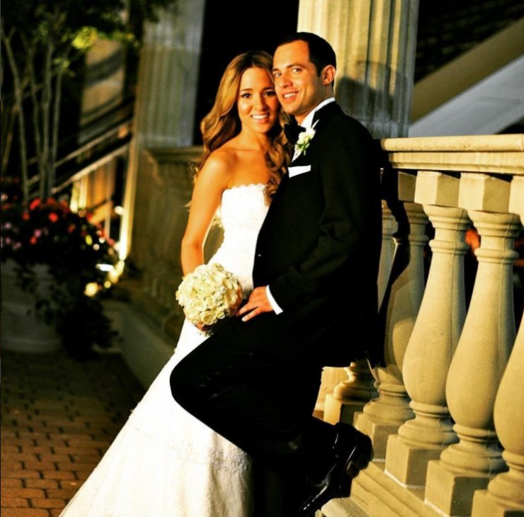 Καλομοίρα: Δείτε το δώρο που της έκανε  ο σύζυγός της για την 7η επέτειο του γάμου τους