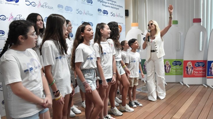 Άννα Βίσση: Τραγούδησε στην Κύπρο με παιδάκια και ήταν άκρως συγκινητική
