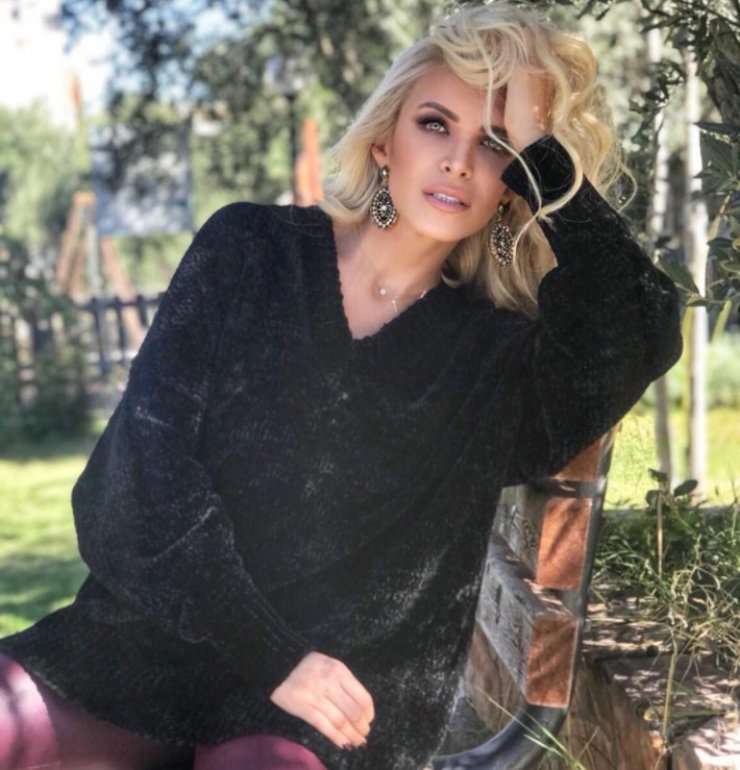 Κατερίνα Καινούργιου: Ποιος επώνυμος Έλληνας την πίεζε για να κάνει πλαστική στήθους