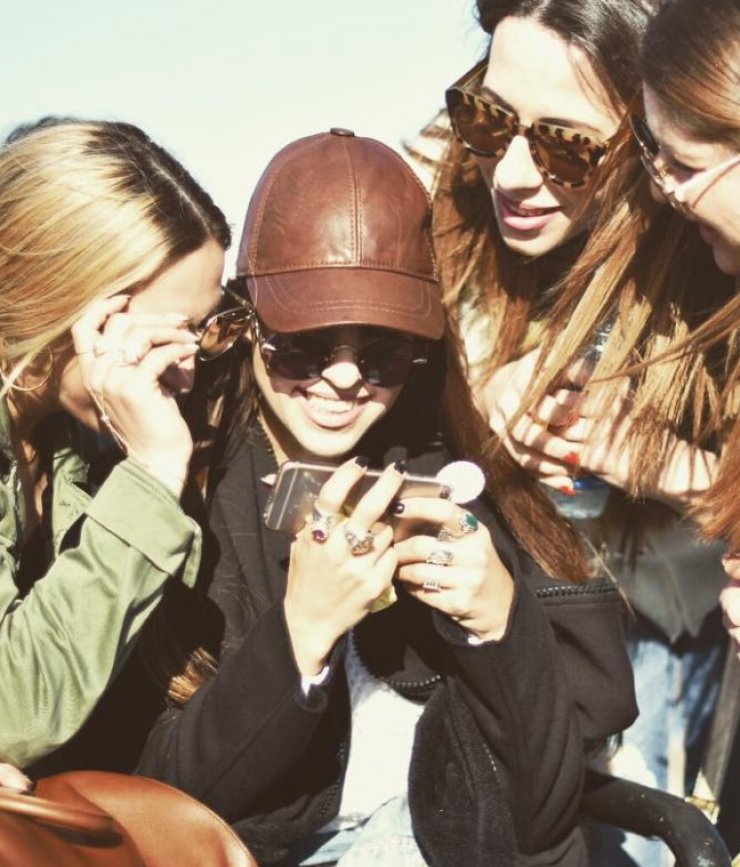 Επώνυμες Κύπριες που οι μπαμπάδες τους είναι δίδυμα αδέρφια και δεν το γνωρίζαμε