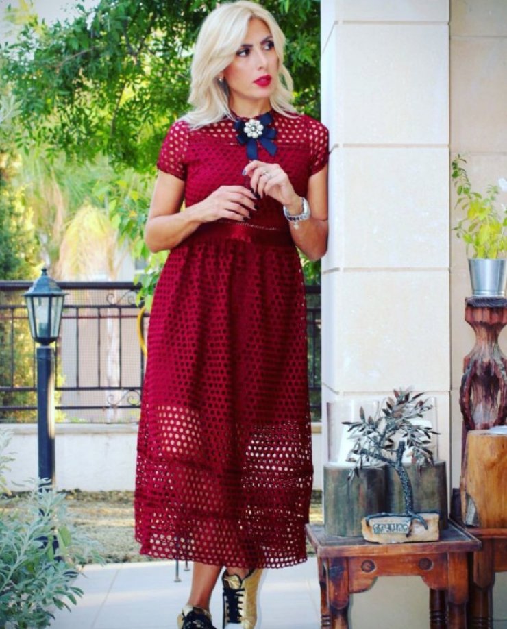 Μαρίνα Φιλιππίδου Θεοχάρους: Στόλισε το σπίτι της χριστουγεννιάτικα