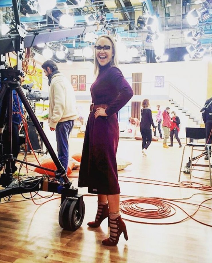 Η Αλεξάνδρα Κατσαΐτη σου δείχνει πως μπορείς να φορέσεις το λευκό και τον χειμώνα