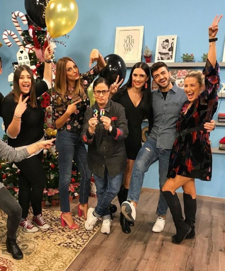 Το γλέντησαν με τη ψυχή του. Δείτε τη χθεσινοβραδινή έξοδο της ομάδας της εκπομπής "Όλα Για Σένα"