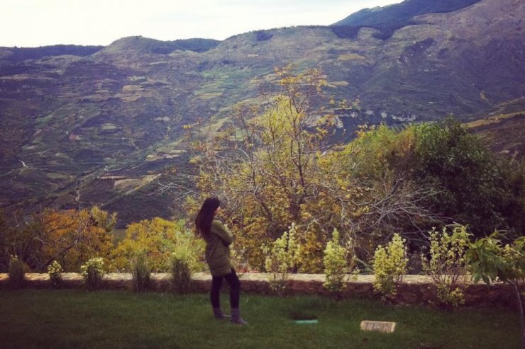 Δείτε τον τρυφερό τρόπο που Ελληνίδα παρουσιάστρια ανακοίνωσε το φύλο του μωρού που περιμένει 