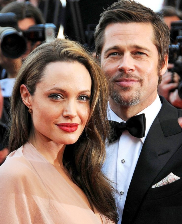 Angelina Jolie: Αποκαλύπτει πρώτη φορά πότε έκαναν την τελευταία πρόσπαθεια με τον Brad Pitt για να σώσουν το γάμο τους