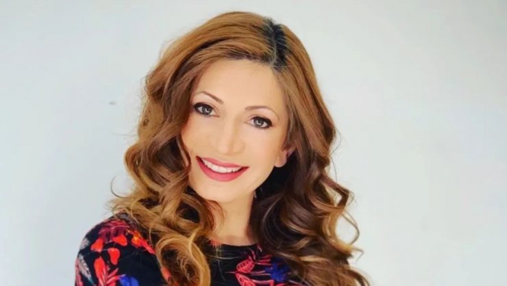 Xριστιάνα Αρτεμίου: Η αγαπημένη μαμά της έγινε 75 ετών - Η στιγμή που έσβησε τα κεράκια [εικόνα]