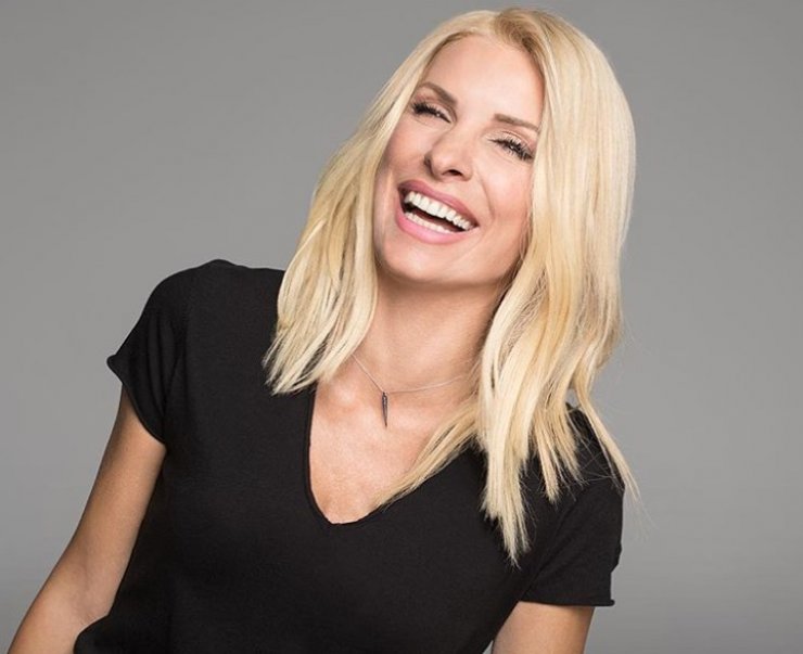 Ελένη Μενεγάκη: Σε ποιον επώνυμο Έλληνα έστειλε μήνυμα αγάπη χθες βράδυ μέσα από το instagram 