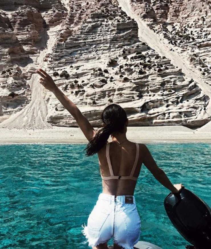 Επανασύνδεση για γνωστή σχεδιάστρια μετά από τρεις μήνες από τον χωρισμό της με τον... 