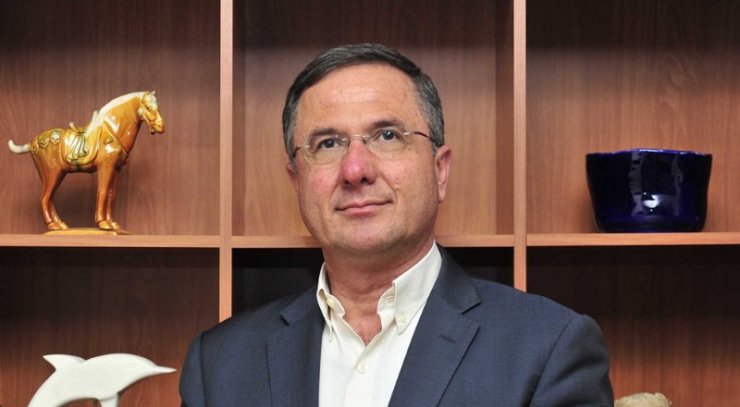 Γιώργος Περδίκης: Ανακοίνωσε τον γάμο του γιου του με ένα πρωτότυπο προσκλητήριο