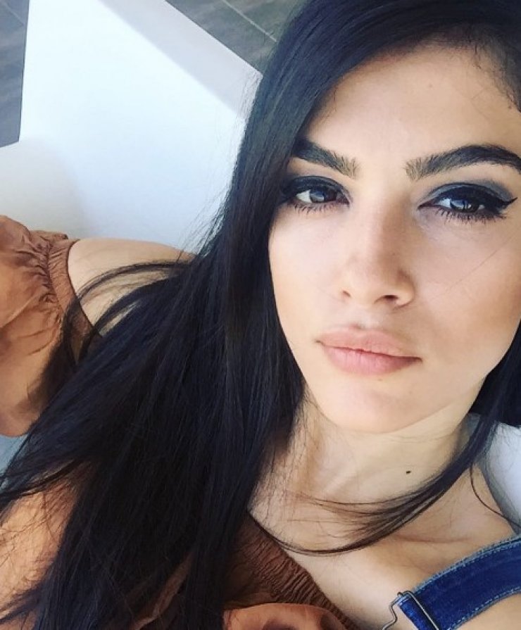 Δείτε την Άντρεα Κυριάκου νυφούλα [εικόνες +βίντεο]