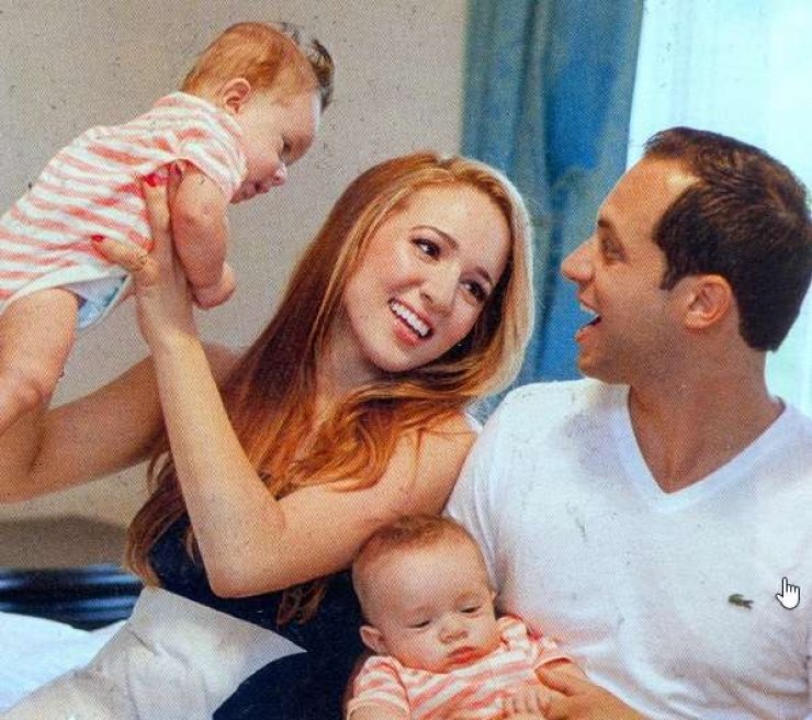 Καλομοίρα: Το δώρο που της έκαναν οι δίδυμοι για τα γενέθλιά της!