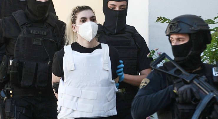 Ρούλα Πισπιρίγκου: Στη δημοσιότητα ανατριχιαστική φωτογραφία με το πανάκι που ήταν το φονικό όπλο