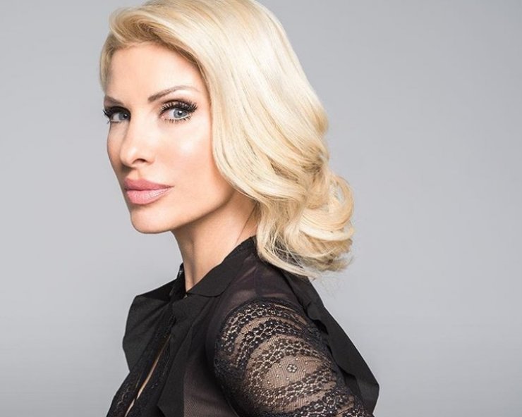 Το παιδικό τραύμα συνεργάτη της Ελένης Μενεγάκη και το σοκ της παρουσιάστριας όταν το άκουσε