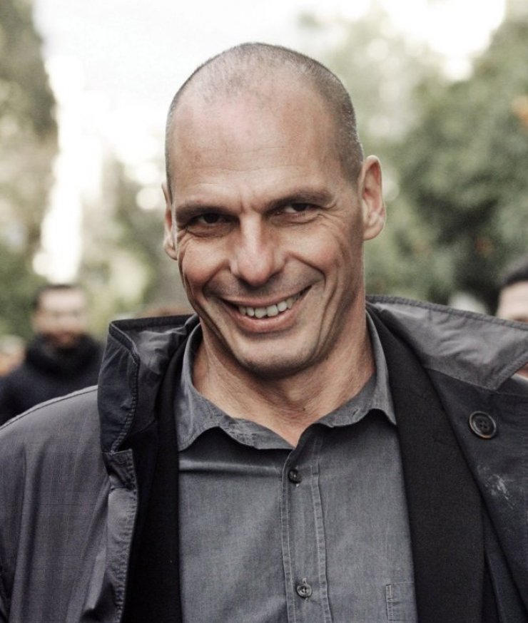 Γιάνης Βαρουφάκης: Ο νέος υπουργός Οικονομικών της Ελλάδας εξηγεί γιατί γράφει το όνομά του με ένα "ν"