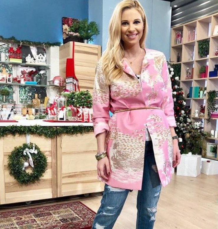 Ο επώνυμος Κύπριος που έδωσε ερωτικά ραβασάκια στη Χριστιάνα Αριστοτέλους για την ημέρα του Αγίου Βαλεντίνου