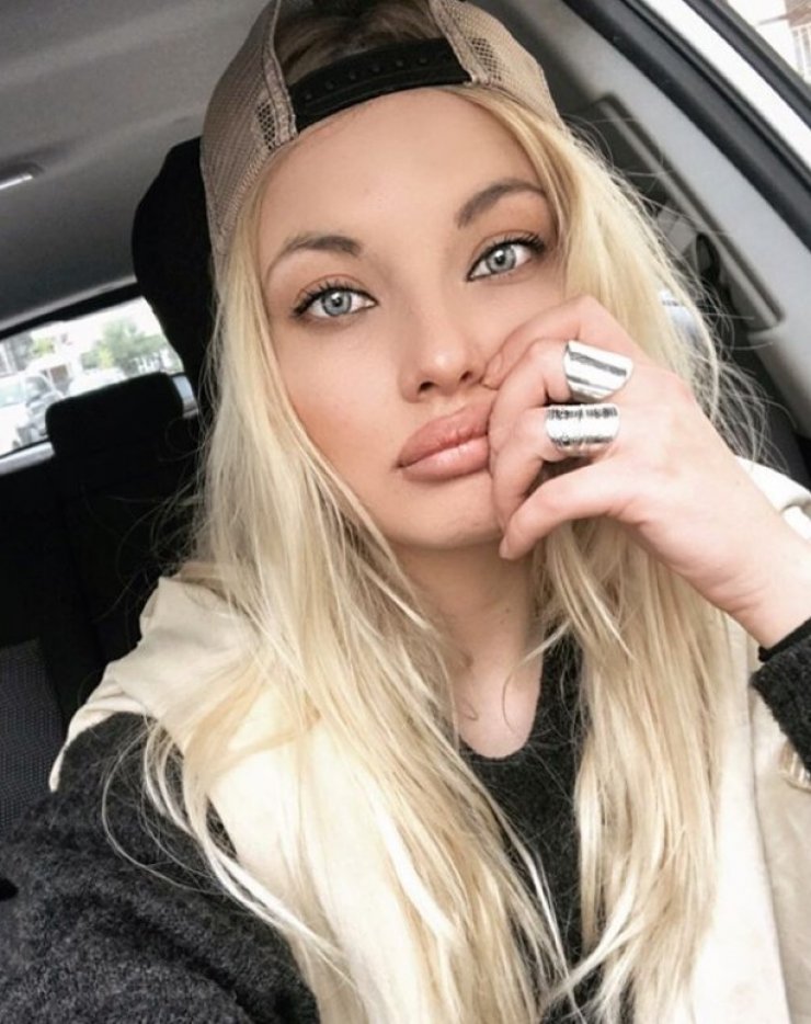 Και η Ροζίτα Κεντάλα έγινε μελαχρινή