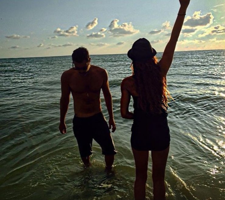 Ποιος είναι ο sexy Έλληνας ηθοποιός που παντρεύτηκε τρεις φορές την ίδια γυναίκα