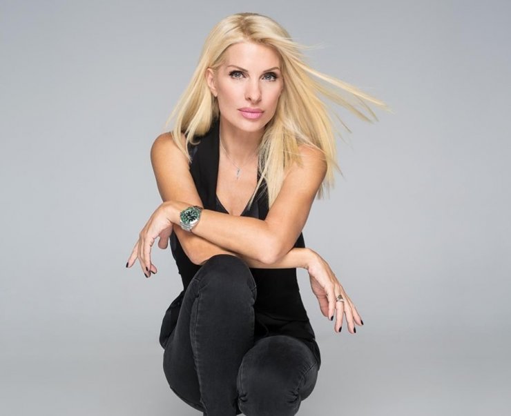 Δείτε τι έκανε η Ελένη Μενεγάκη στον άερα της εκπομπής της και είπε: "Έχω γίνει ρεζίλι σε όλα τα sites"