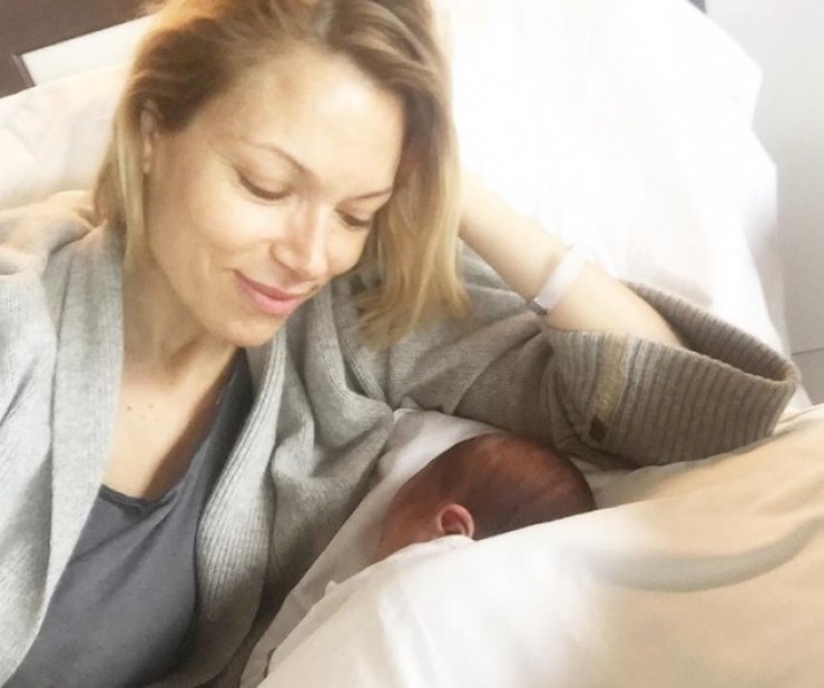 Βίκυ Καγιά: Το άγνωστο πρόβλημα υγείας της αμέσως μετά τη γέννηση του γιου της