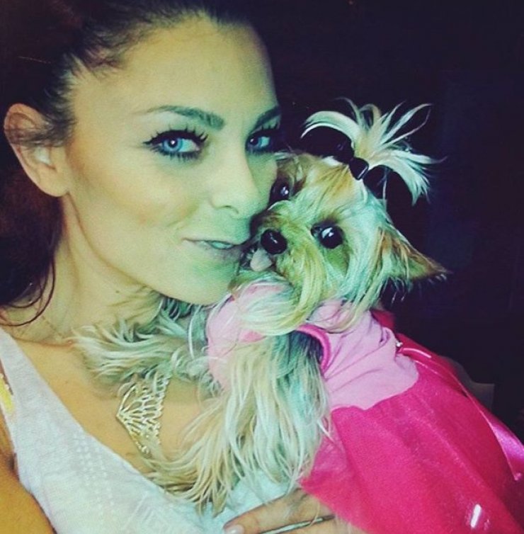 Πραγματικά αγνώριστη! Δείτε την τεράστια αλλαγή στην εξωτερική εμφάνιση της Έλιας Ιωαννίδου