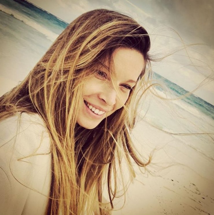 Η Μαριέττα Χρουσαλά ανέβασε φωτογραφία στα social media από τη στιγμή που θηλάζει το γιο της