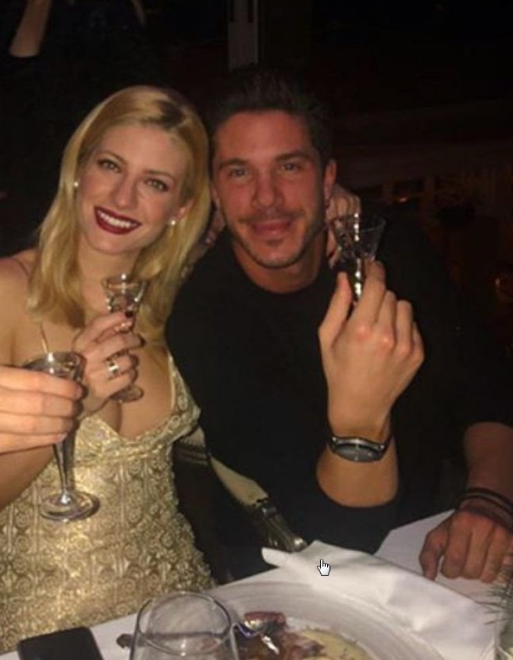 Το πανάκριβο δώρο του Νίκου Οικονομόπουλου στην Ευαγγελία Αραβανή