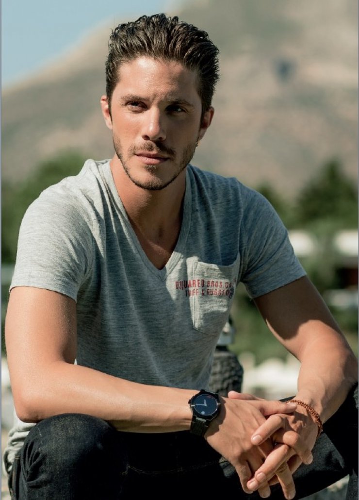 Νίκος Οικονομόπουλος: Μιλά  για το ατύχημά του στην πίστα και πώς κατέληξε με ματωμένο μέτωπο