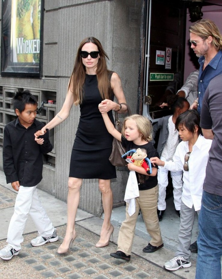 Kαλά ακούσαμε; H οικογένεια Jolie - Pitt ετοιμάζεται να καλωσορίσει το νέο της μέλος