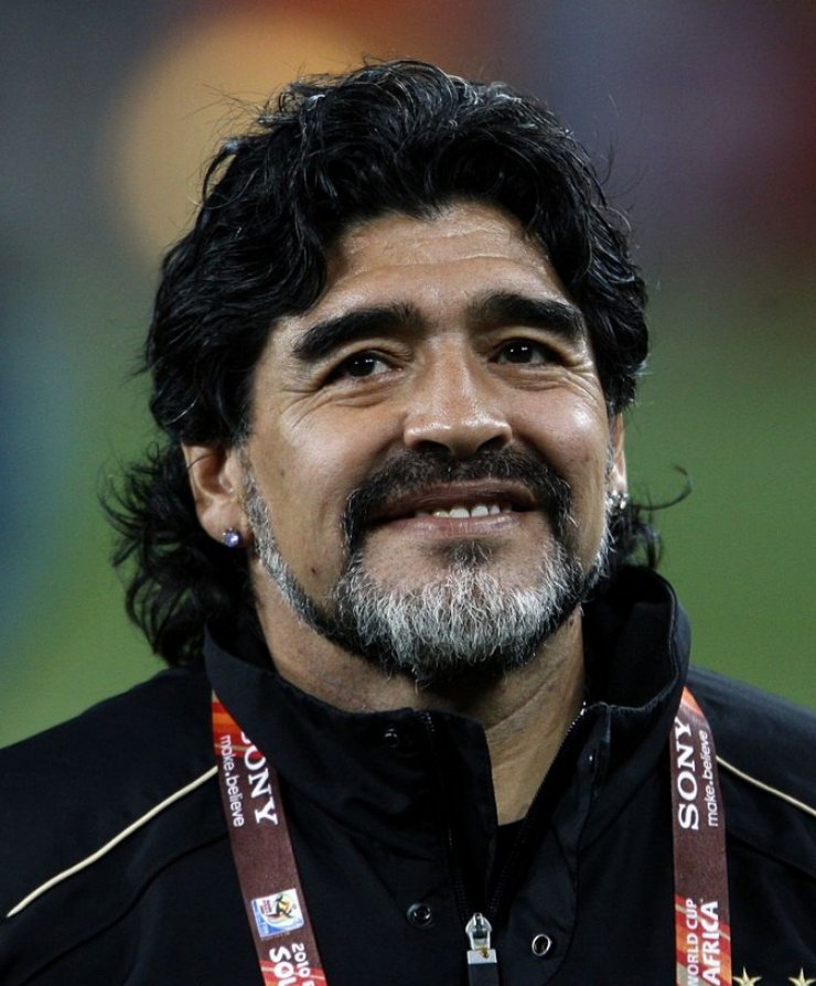 Ο Μαραντόνα έκανε λίφτινγκ και έγινε… αγνώριστος [εικόνα]